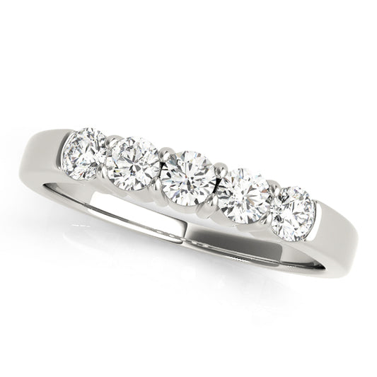 0.20Ct - 2.00Ct Lab-Grown Round Diamond Tapered Prong Low Basket Setting 5-Stone Diamond Ring, DE Color VVS Clarity