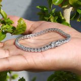 Bracelet de tennis serti de diamants illusion cultivés en laboratoire et monté sur argent sterling 925