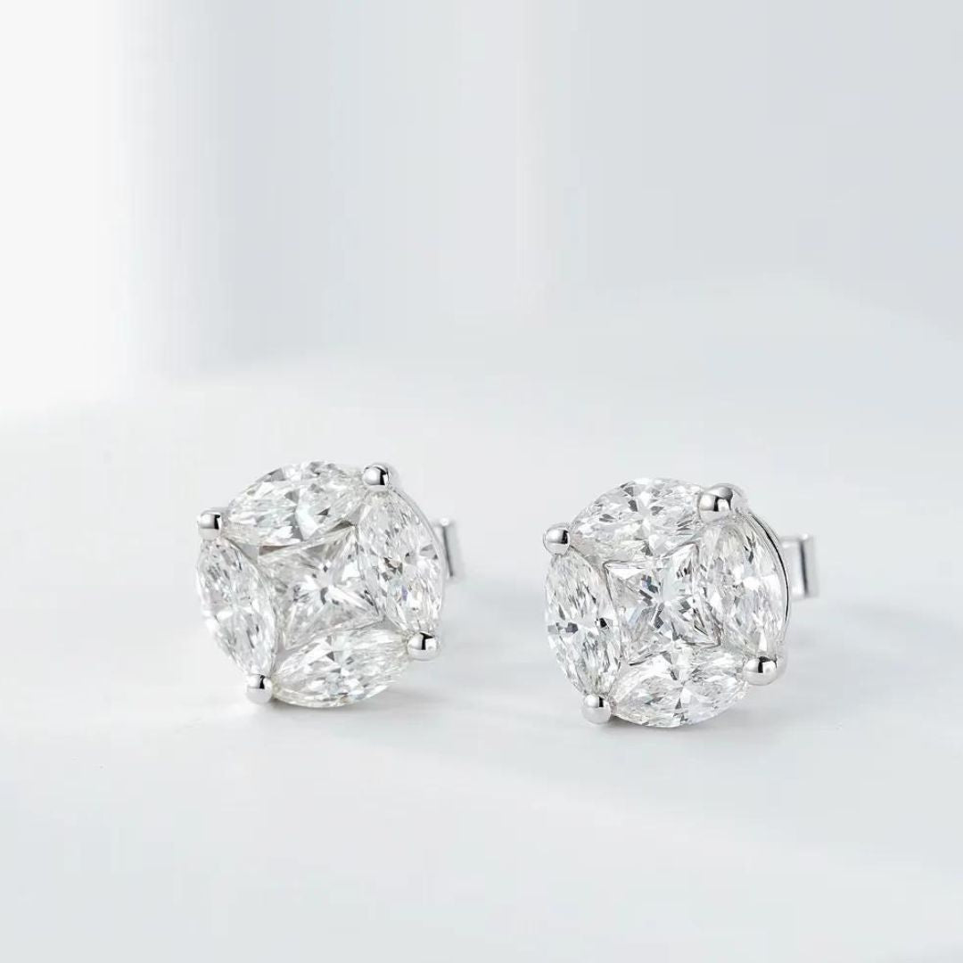 0.75Ct Natural Round Diamond Studs Earrings in White Gold