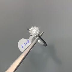 solitaire engagement ring / platinum diamond ring