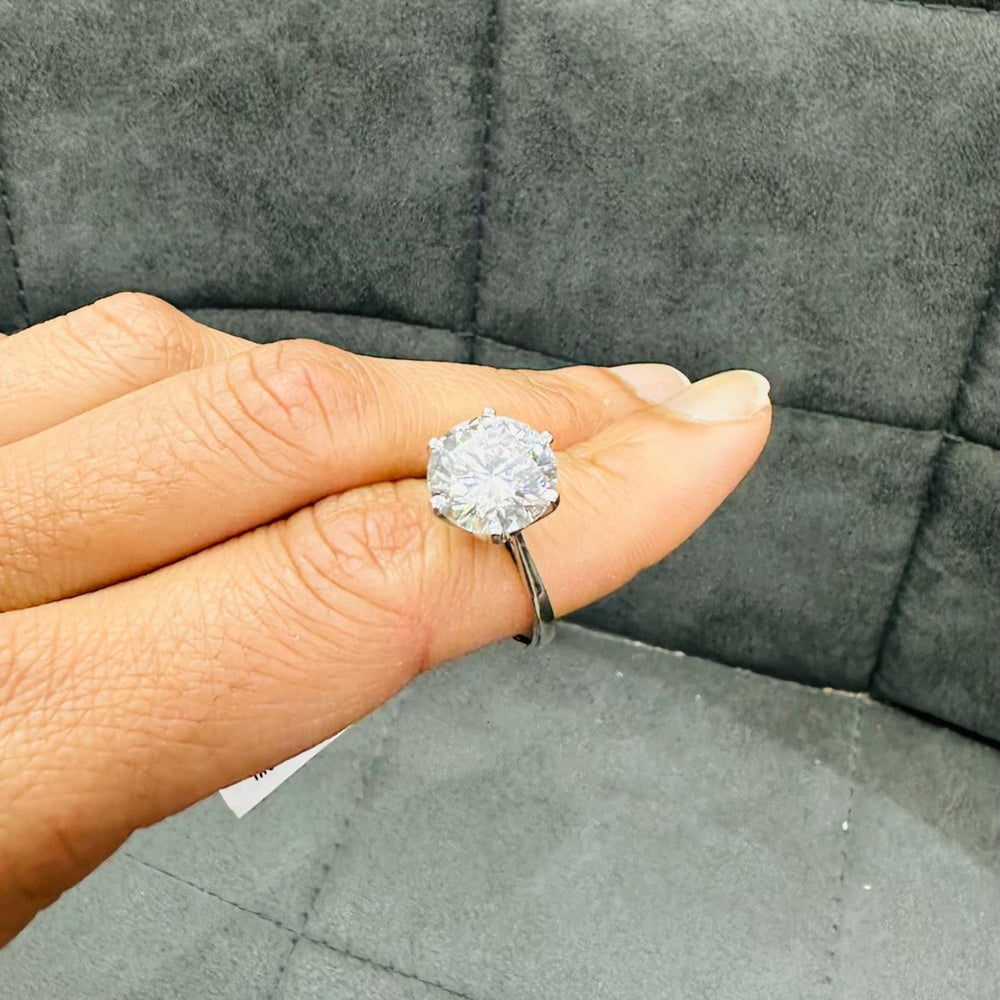 IGI certified solitaire diamond ring