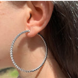 Boucles d'oreilles créoles en or blanc serties de diamants de laboratoire de 3,00 carats