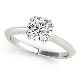 Round Cut Diamond Solitarie Engagement Ring