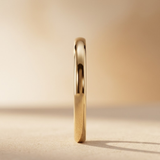 Elegant 18K Yellow Gold Curved Wedding Band