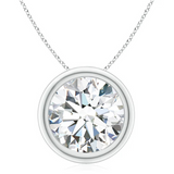 Collier pendentif solitaire en diamant rond serti clos.
