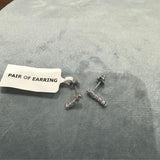 Boucles d'oreilles puces serties de diamants ronds naturels de 0,50 carat sur or blanc 9 carats