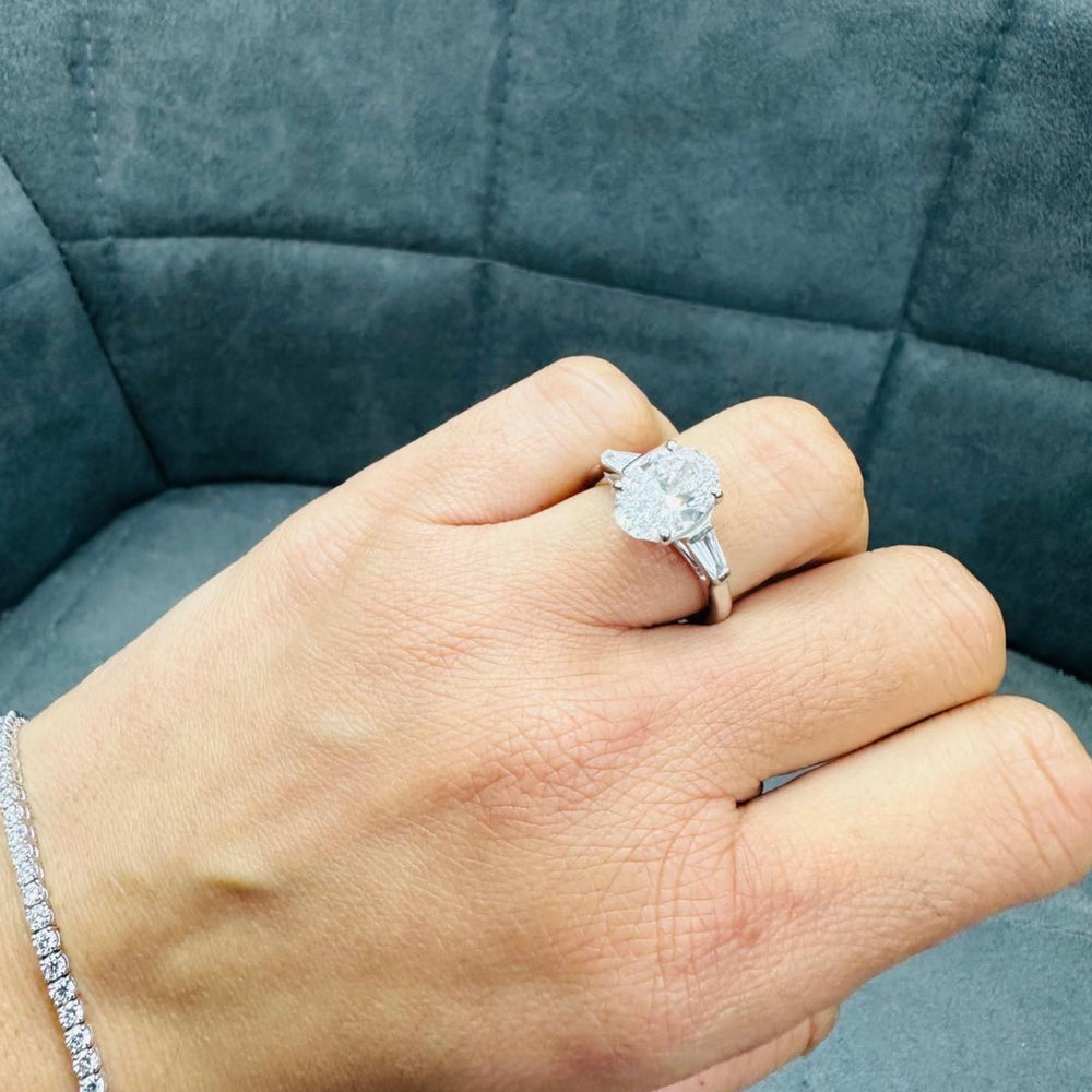 lab grown trilogy ring