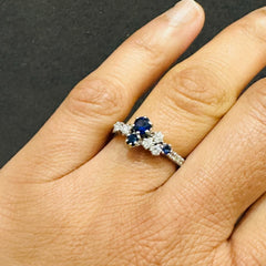 18k white gold ring