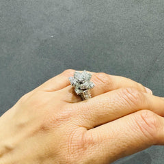 9k white gold ring