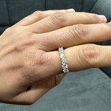 Bague demi-alliance en or blanc 9 carats sertie d'un diamant rond de laboratoire de 2,0 carats et serti griffes en U