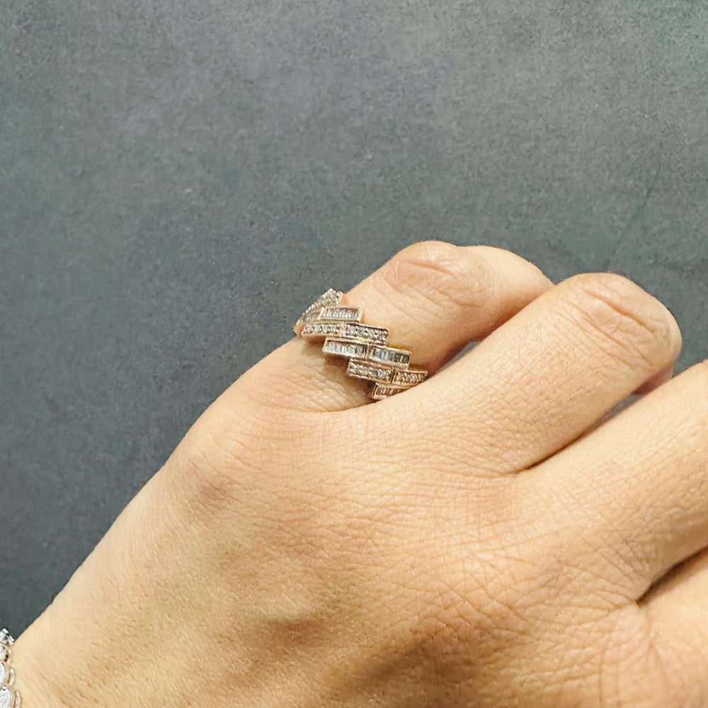 zig zag diamond ring