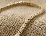 Diamond Kisses Bracelet 0.05ct Set in 18K Gold Vermeil | FineDiam