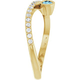 Round Aquamarine Accented Ring with Diamond Accents in Yellow Gold