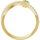 Round Peridot Accented Ring with Diamond Accents in Yellow Gold