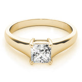 IGI-Labor-Grown D-VVS Prinzessschliff-Diamant-Solitär-Verlobungsring mit gedrehter Krappenfassung.