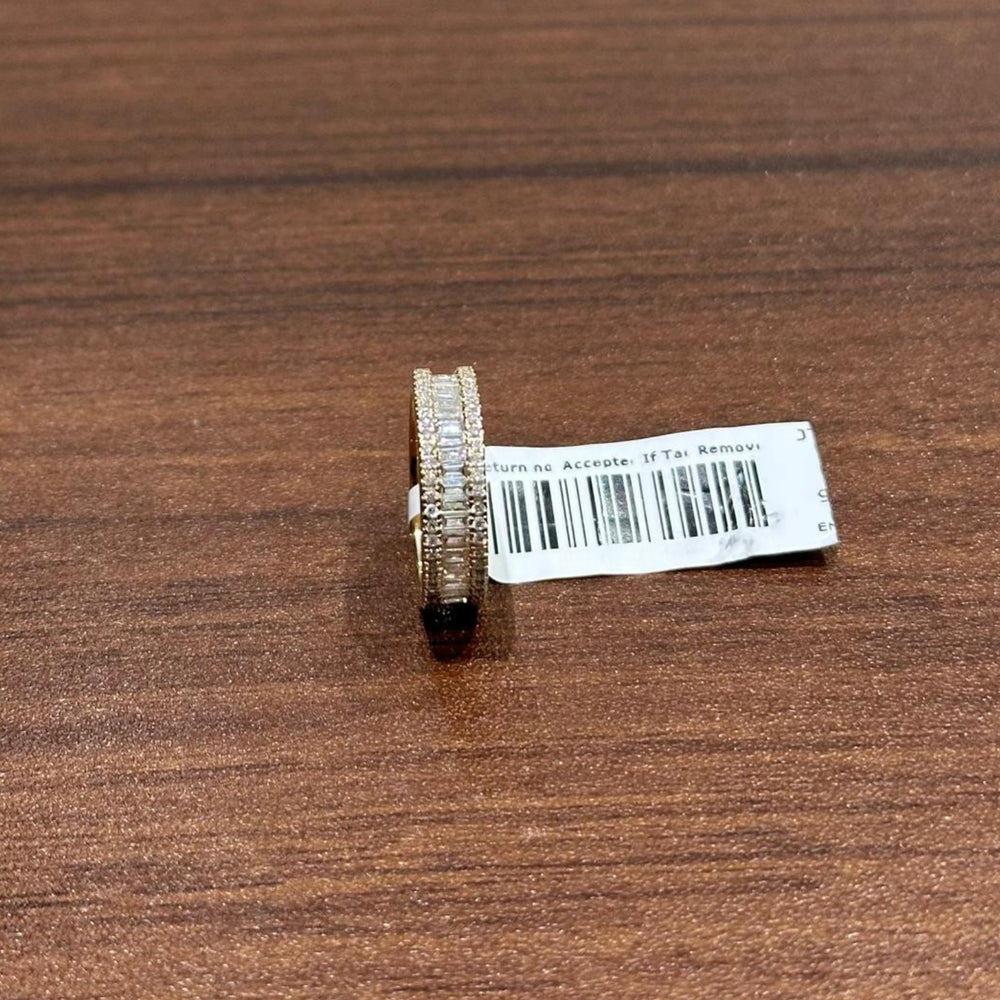 baguette & round diamond band