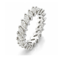 Lab grown diamond earring