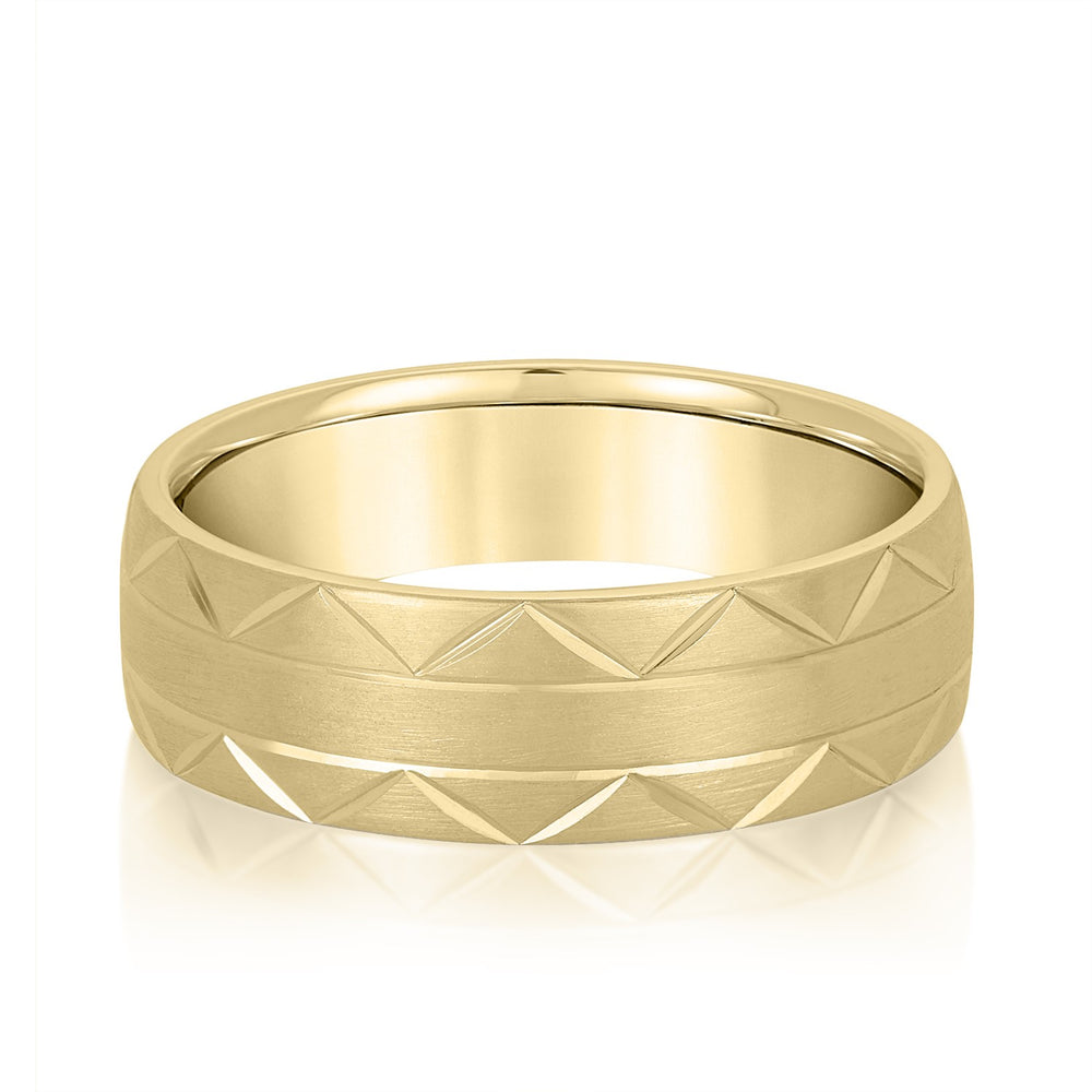 Slim Men's 5mm-8mm Carved Gold Band Soft Edge