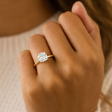 Bague de fiançailles solitaire à quatre griffes avec diamant coussin cultivé en laboratoire IGI, couleur D, pureté VVS