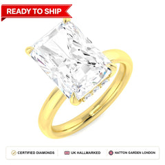 Lab grown diamond earring