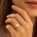 Verlobungsring mit rundem, im Labor gezüchtetem Diamanten (D/VVS), Solitärfassung, gedreht, Krappenfassung