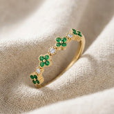 4 Clover Lab Emerald Ring 0.18ct in 18K Gold | FineDiam