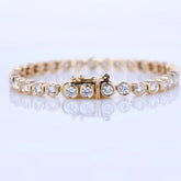 Bracelet de tennis en or 9 carats serti clos de diamants ronds, naturels ou de laboratoire