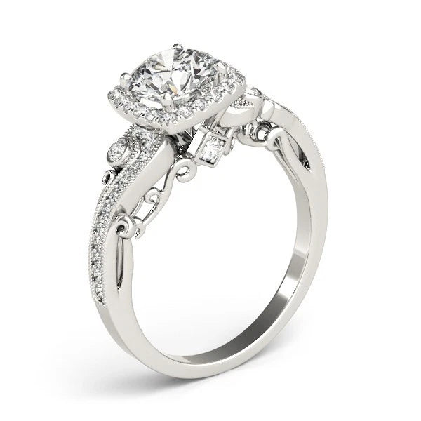 Lab Grown Round Diamond Halo Engagement Ring