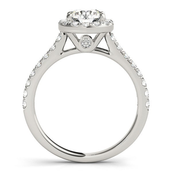 Lab Grown Round Diamond Halo Engagement Ring