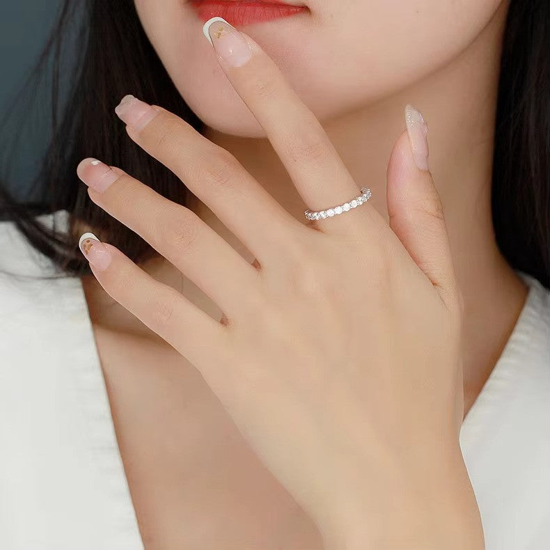 D-E/VVS 1 Ct Lab Grown Round Cut Diamond Claw set Full Eternity Ring White Gold
