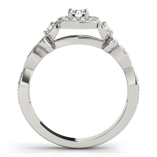 Lab Grown Round Diamond Halo Engagement Ring