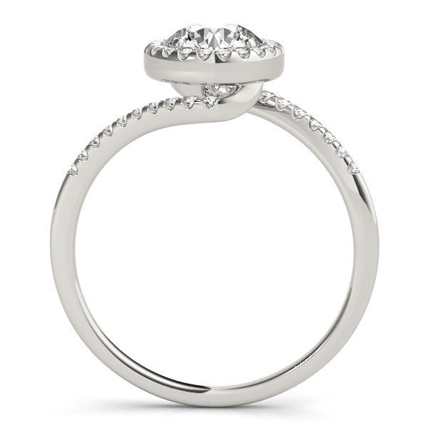 Lab Grown Round Diamond Halo Engagement Ring