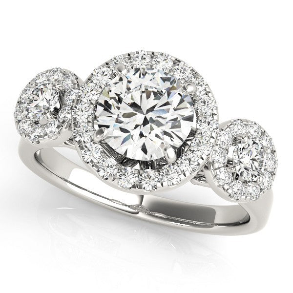 Lab Grown Round Cut Diamond Halo Engagement Ring