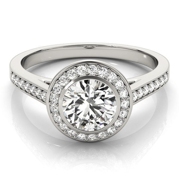 Lab Grown Round Cut Diamond Halo Engagement Ring