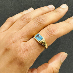 minimalist gold ring