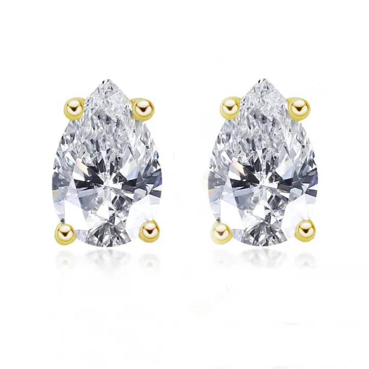 Lab Grown Pear shaped Diamond Stud Earring