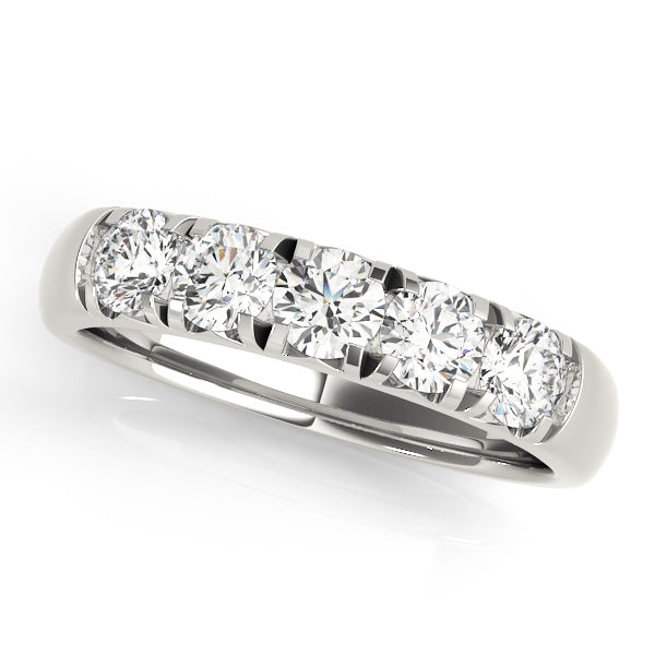0.5Ct - 1.50Ct Lab-Grown Round Diamond Flush Prong Setting with Channel Inspired Illusion 5-Stone Diamond Ring, DE Color VVS Clarity