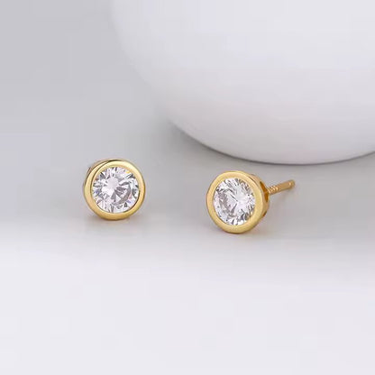 Round Shape Natural Diamond Rubover Stud Earring