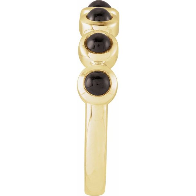 Round Black Onyx Cabochon Ring in Yellow Gold