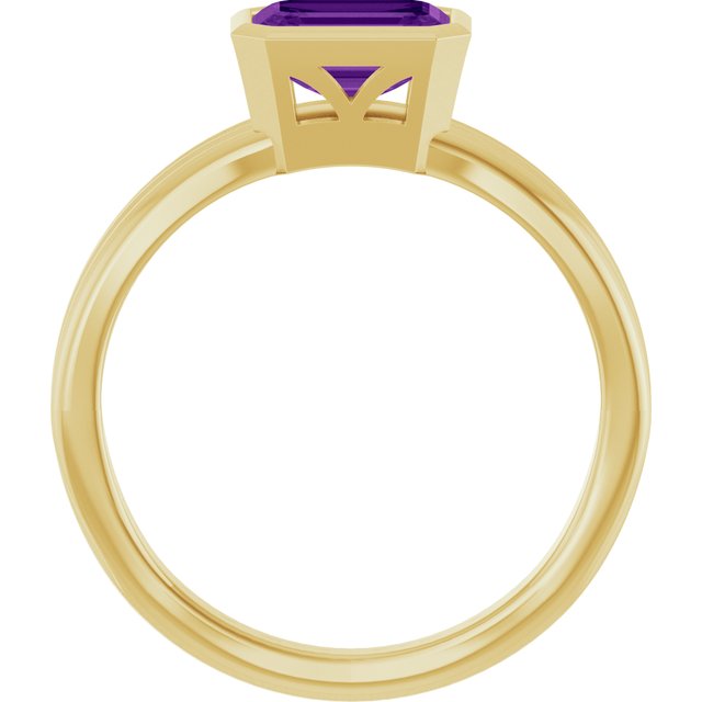 Emerald Amethyst Solitaire Ring in Yellow Gold