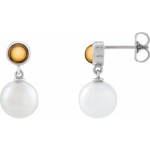 Freshwater Pearl Stud Earrings in Gold and Platinum