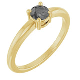 Round Gray Spinel Solitaire Ring in Yellow Gold