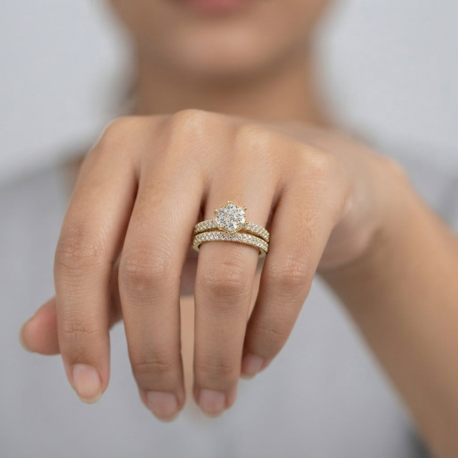Natural Round Cut Diamond Solitaire Bridal Set Cluster Ring.