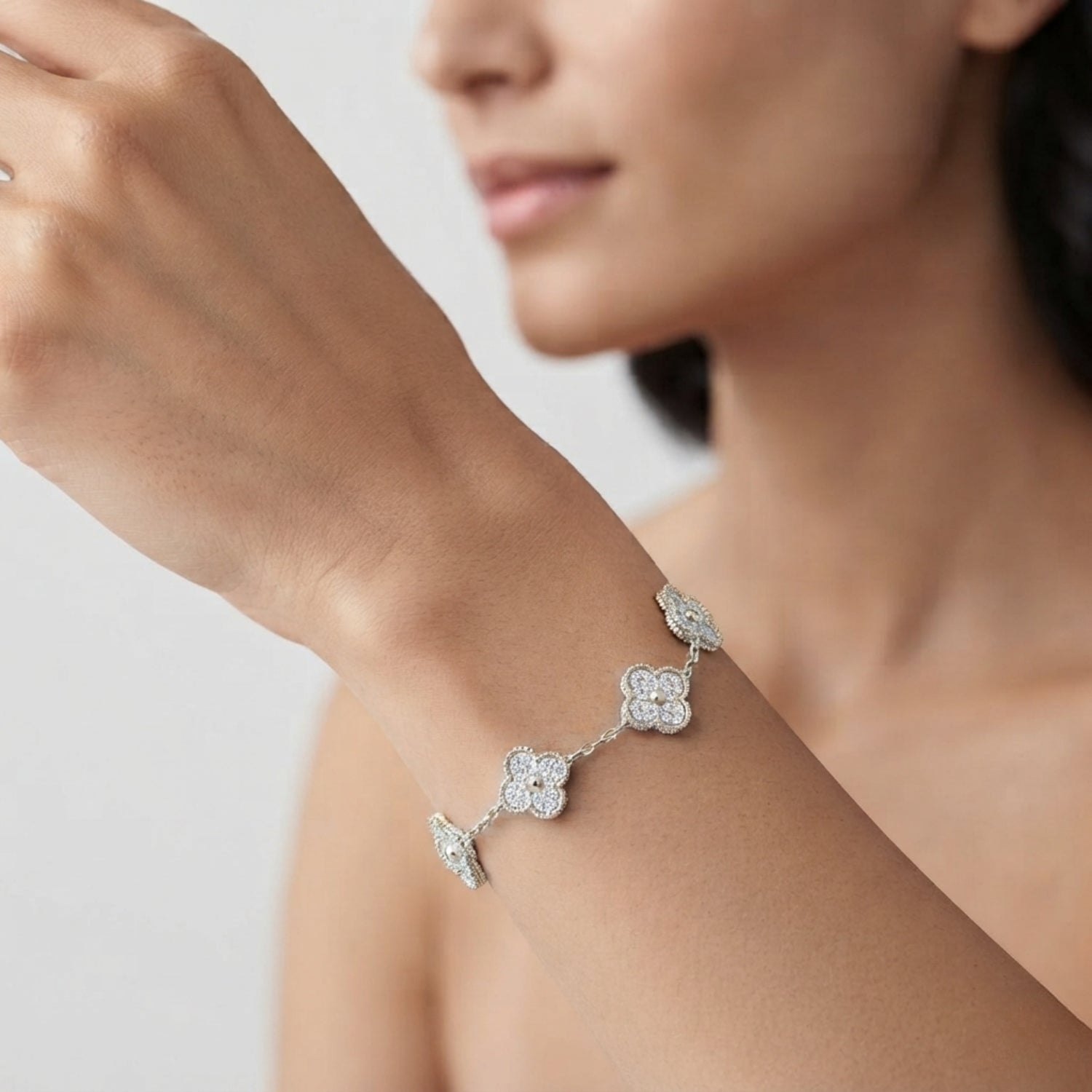 Milgrain Clover Diamond Chain Bracelet in Gold | Lab or Natural Diamonds