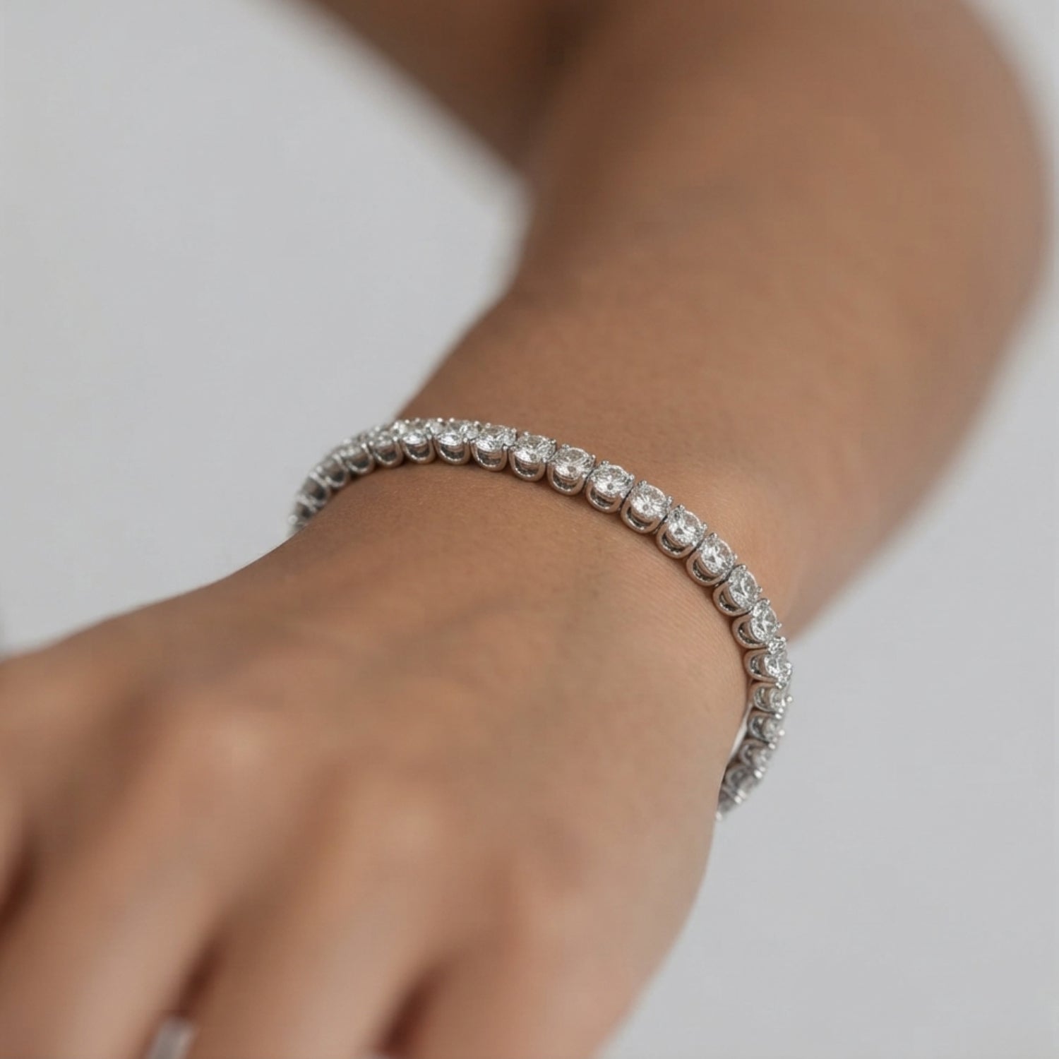 Round Diamond Tennis Bracelet – Lab Grown & Natural | Gold or Platinum