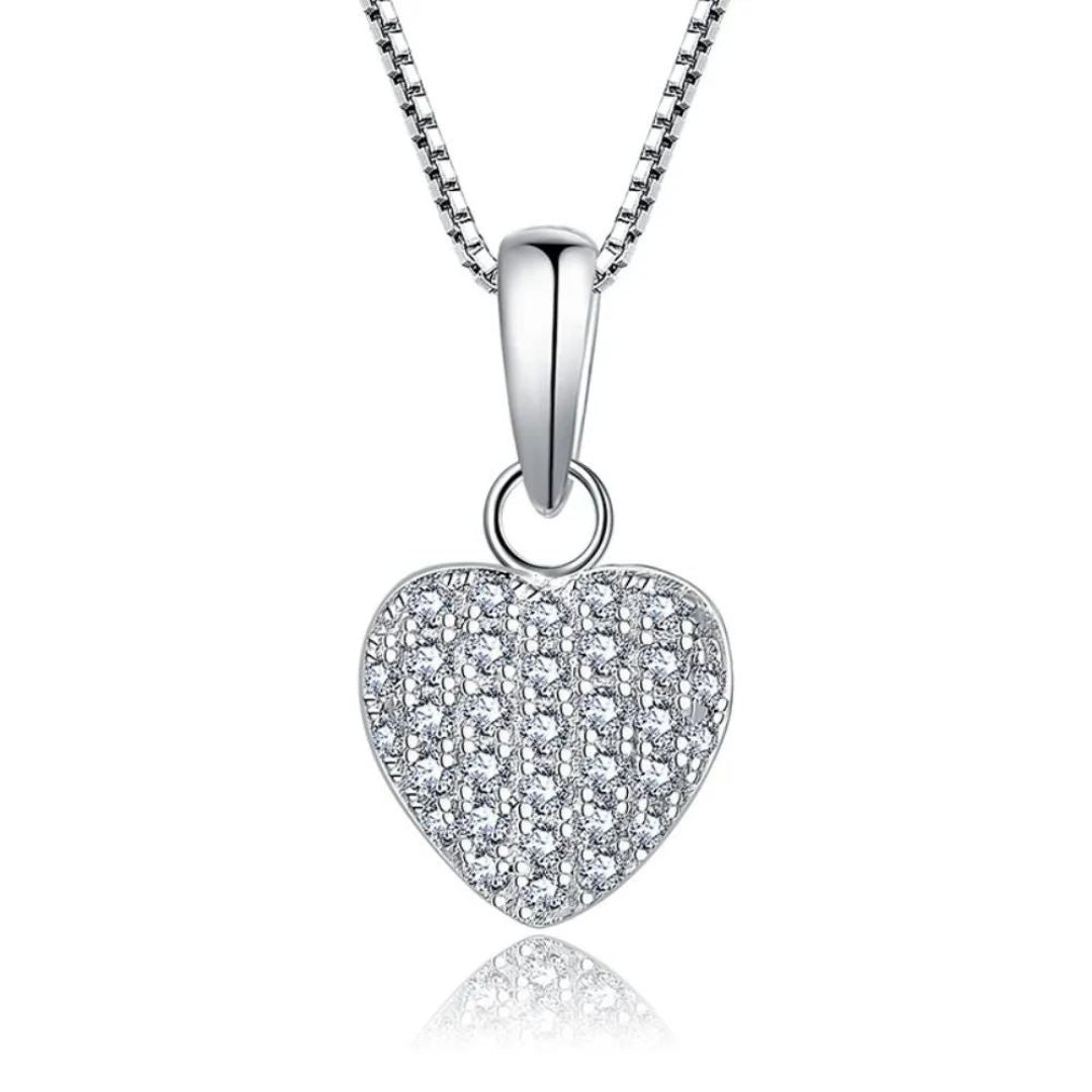 0.47Ct Round Diamond Heart Shape Necklace Pendant in White Gold