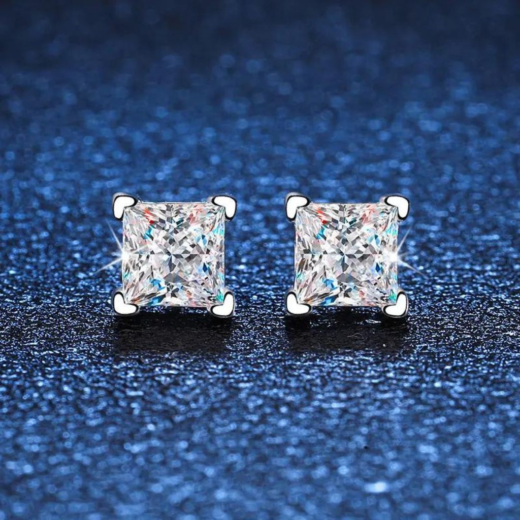 Stud Earrings with Princess Cut Diamond Solitaire - Platinum