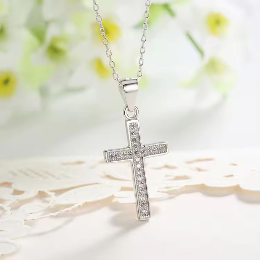 1.00ct Cross Pendant Lab Diamond In Gold