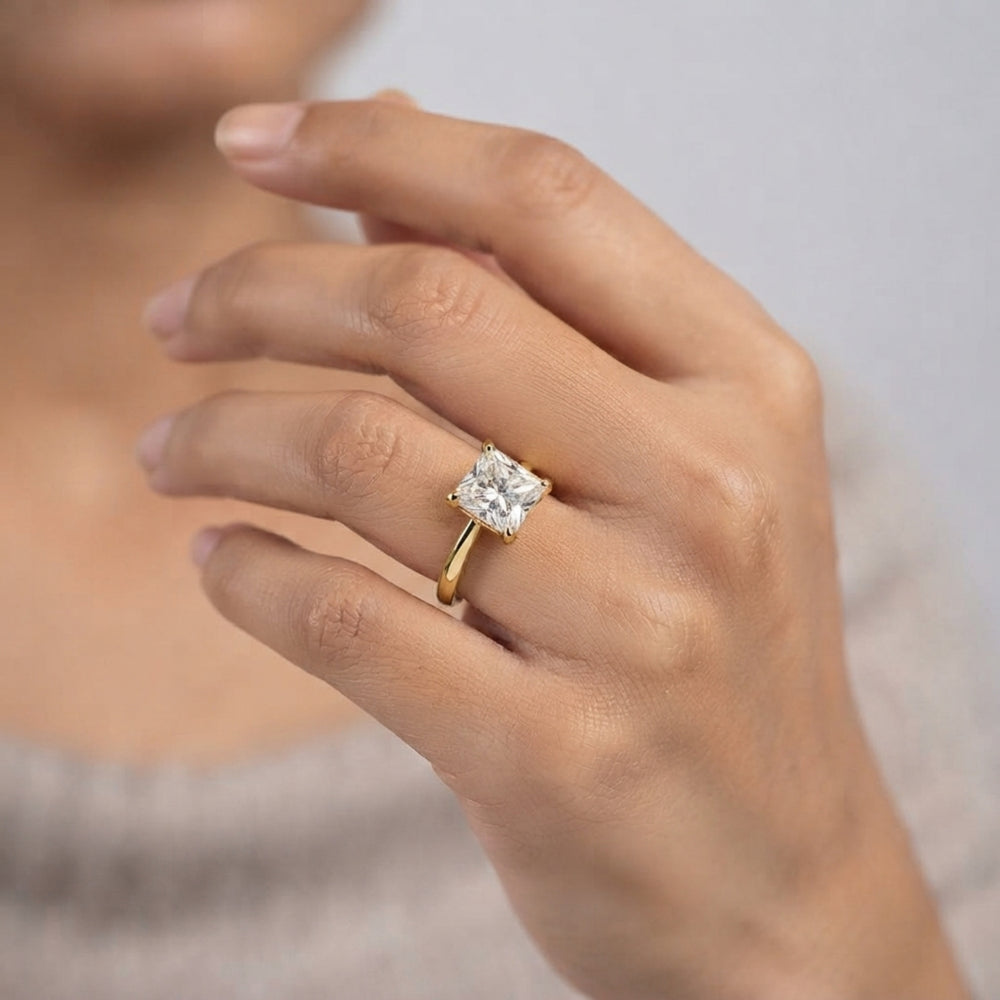 Stunning 2.00Ct princess-cut lab-grown diamond solitaire ring capturing maximum fire and brilliance.