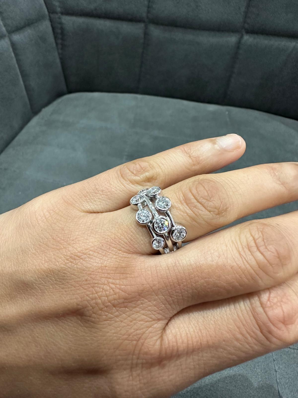 2,0-Karat-Blasenring in Platinfassung mit im Labor gezüchteten Diamanten